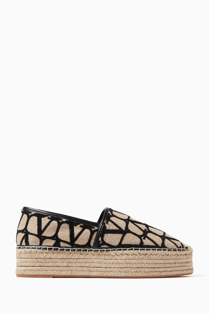 

Valentino Garavani Espadrilles in Toile Iconographe, Black
