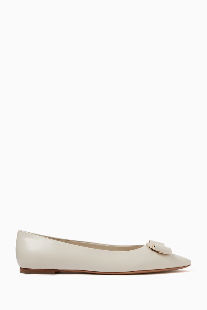 

New Vara Plate Ballet Flats in Leather, White
