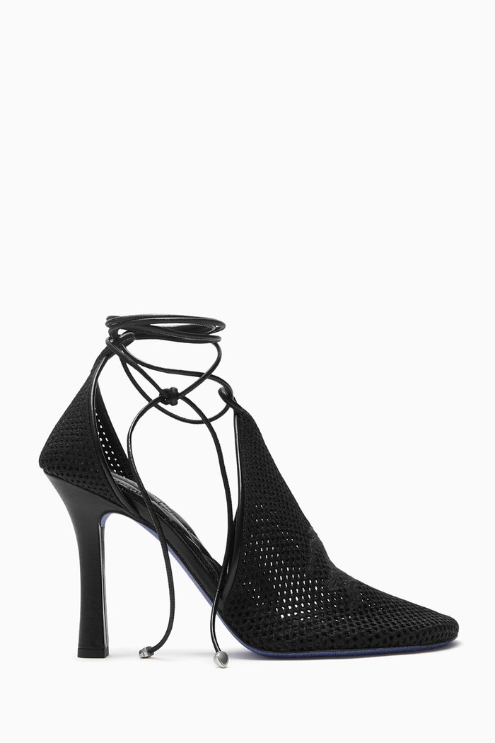 

100 Tie-up Pumps in Mesh, Black