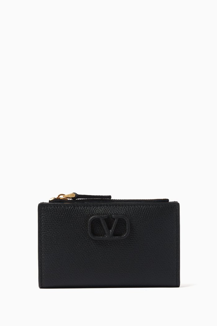 

Valentino Garavani's Rockstud Card Holder in Calf Leather, Black