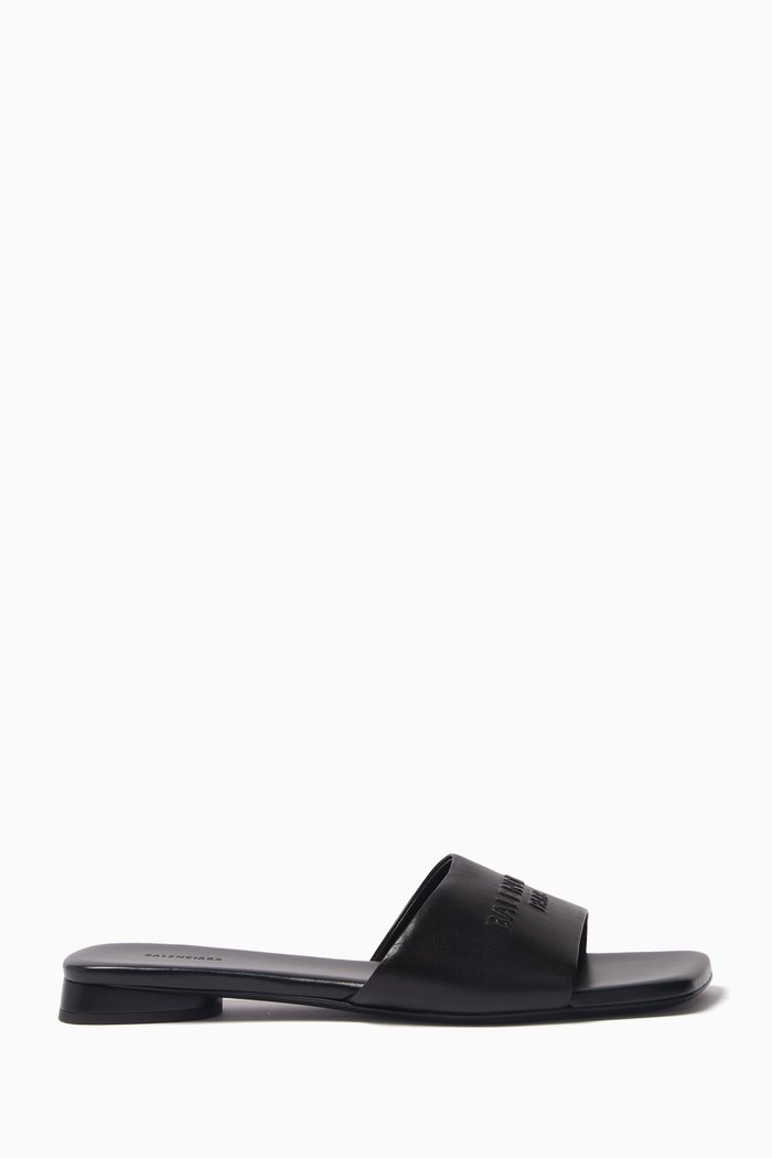 

Duty Free Flat Sandals in Shiny Lambskin, Black