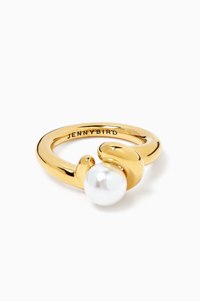 

Daphne Pearl Ring in Gold Ion-plated brass, White