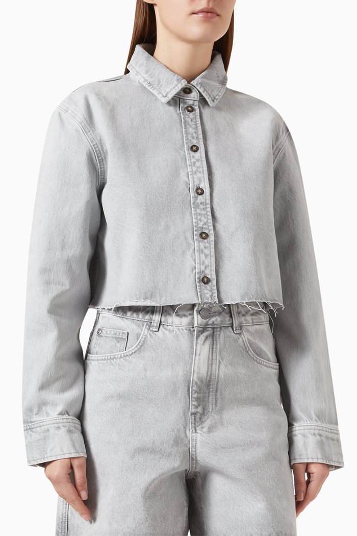 

x GI Cropped Shirt in Denim, Grey