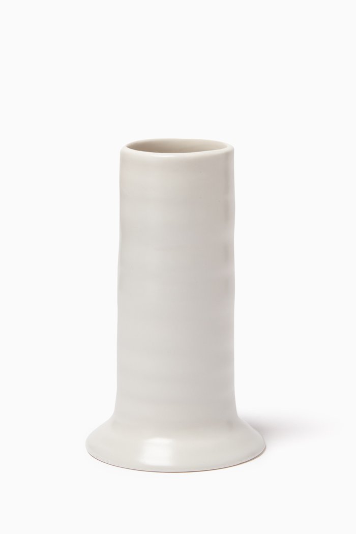 

Small Dubai Ripple Vase in Porcelain, Neutral