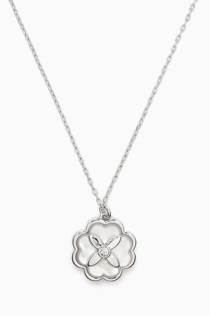 

Heritage Bloom Pendant in Gold-tone Brass, Neutral