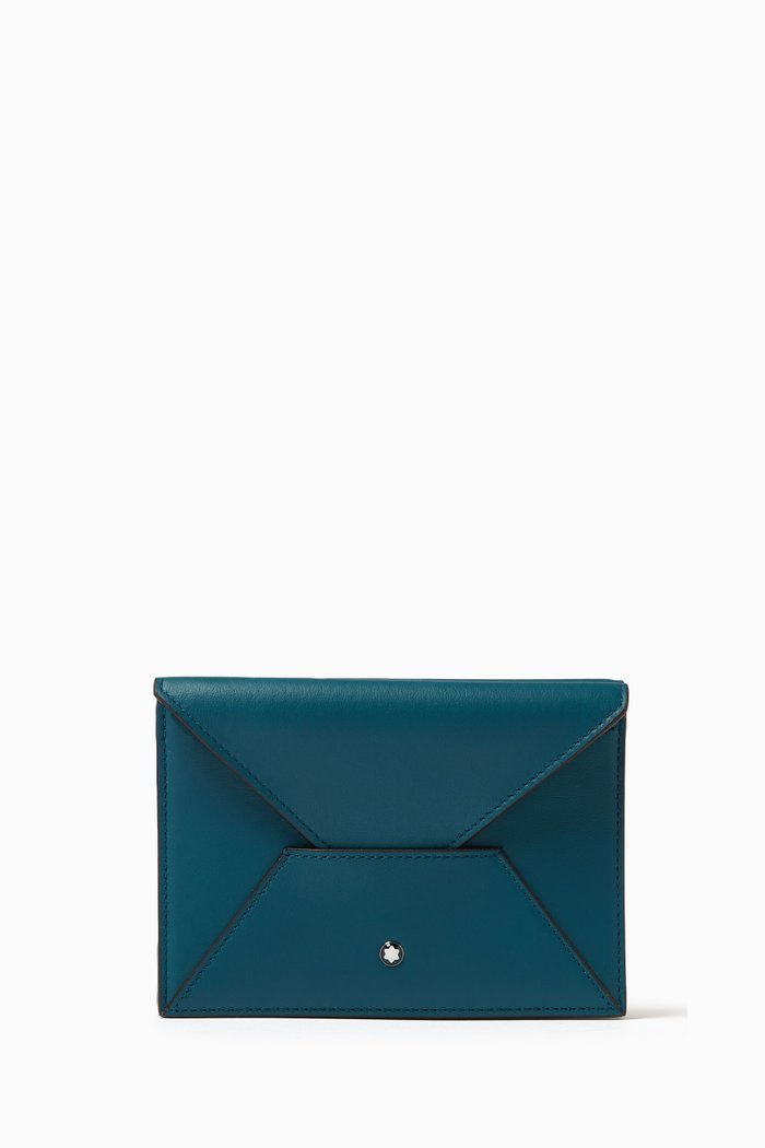 

Unisex Soft Passport Holder in Calfskin Leather, Green