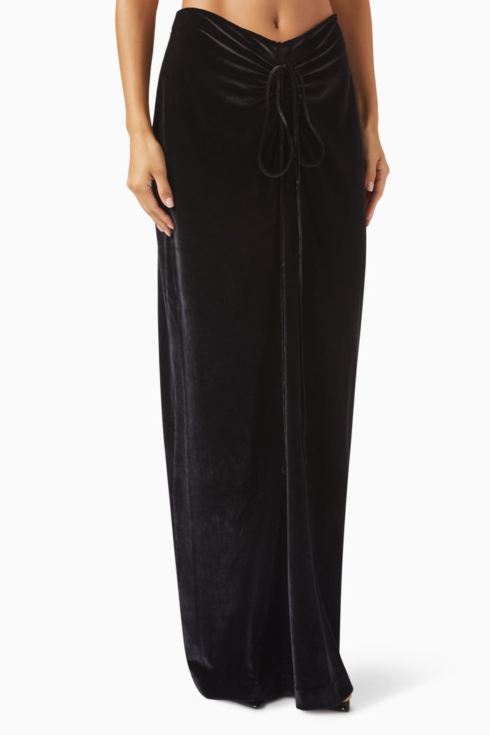 

Eva V Maxi Skirt in Velvet, Black
