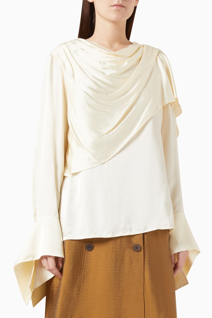 

Drape Blouse in Satin, Neutral