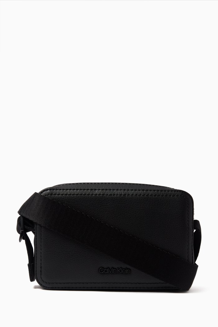 

Minimal Focus Camera Bag in Faux Leather, Black