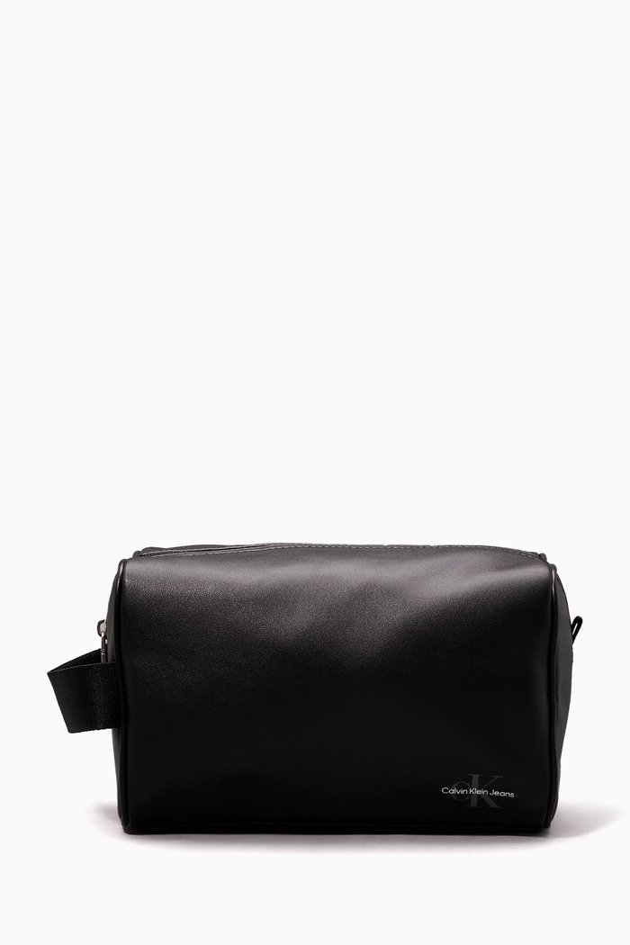 

Monogram Wash Bag in Faux Leather, Black