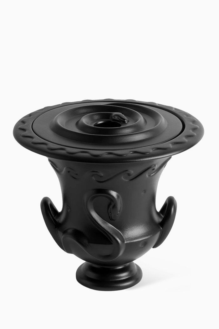 

Pantheon Hydra Candle with 3-wicks, Black