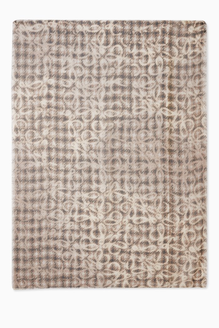 

Shawl in Cashmere and Silk Blend, Neutral