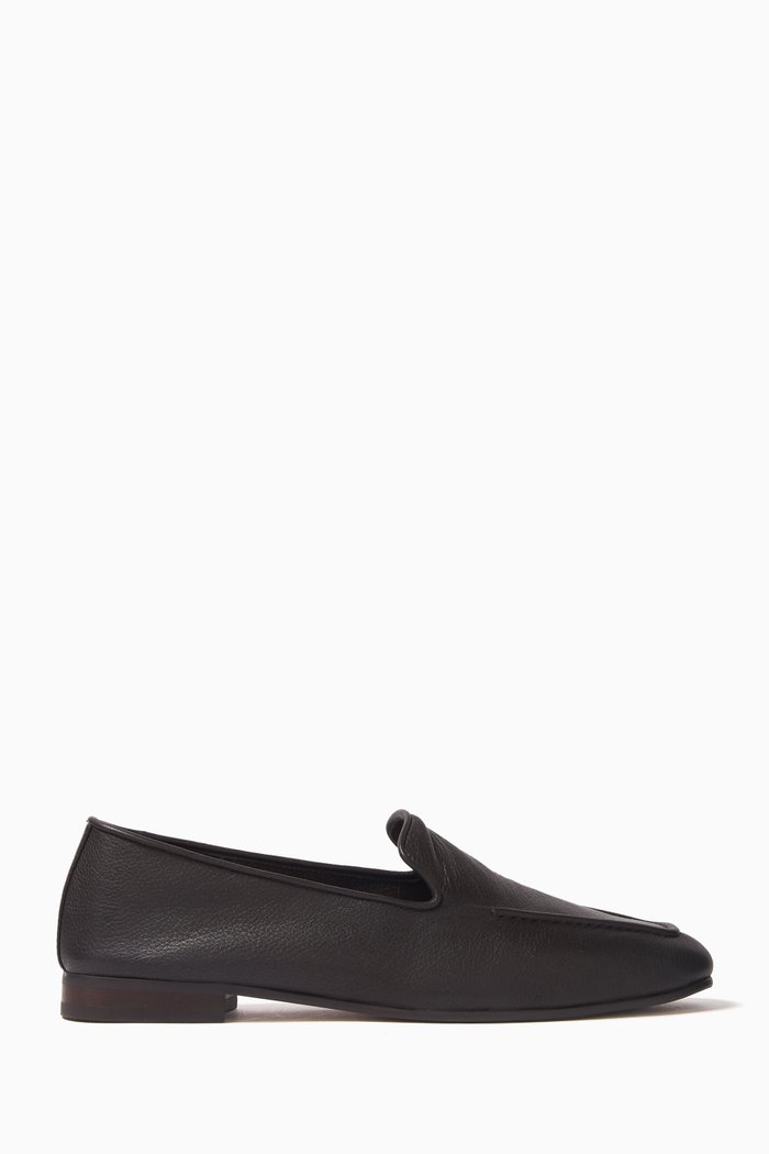 

Closed-toe Loafers in Leather, Brown