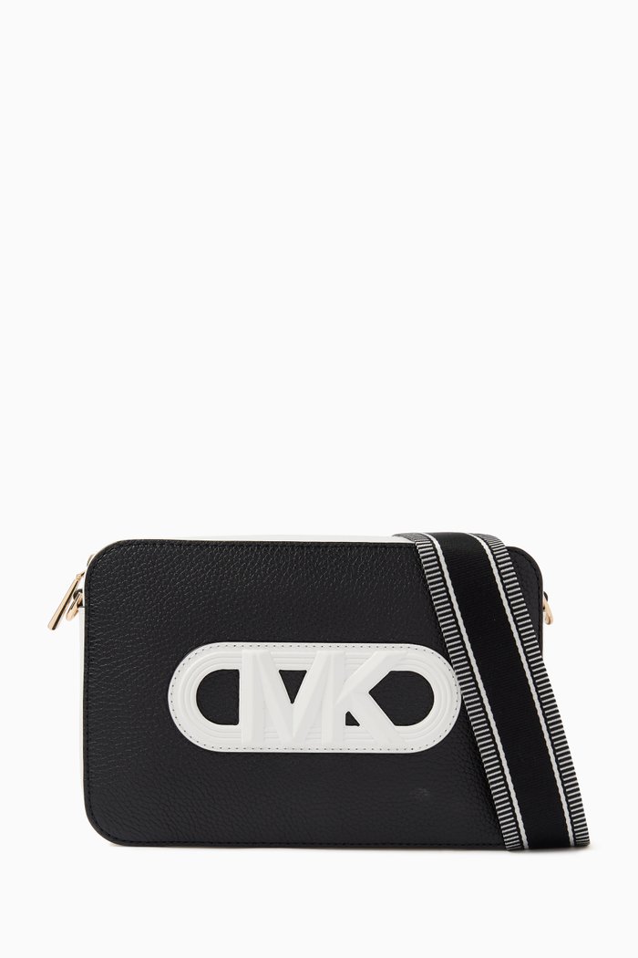 

Medium Jet Set Logo Crossbody Bag in Leather, Black