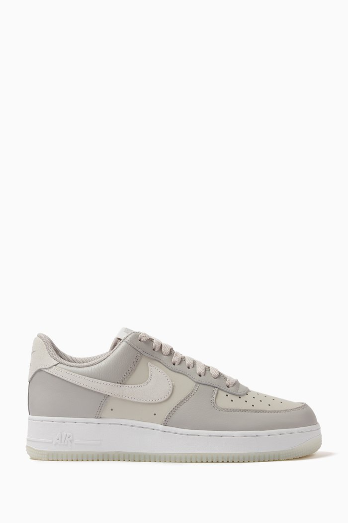 

Air Force 1 '07 LV8 Sneakers in Leather, Neutral
