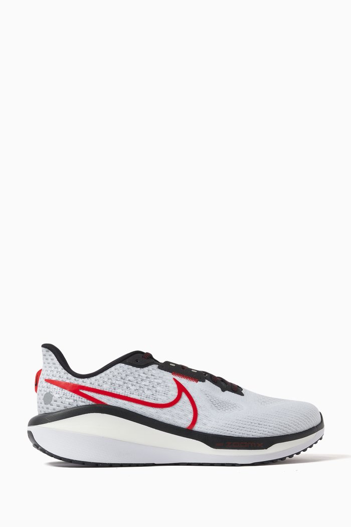 

Vomero 17 Sneakers in Mesh, White