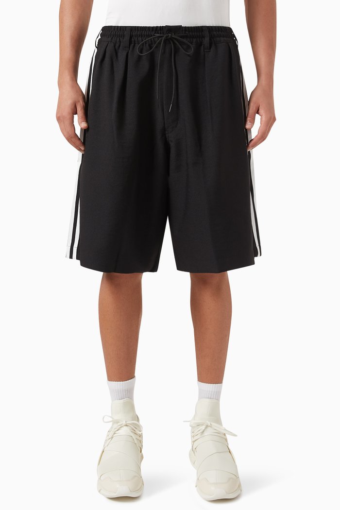 

Real Madrid Travel Shorts, Black