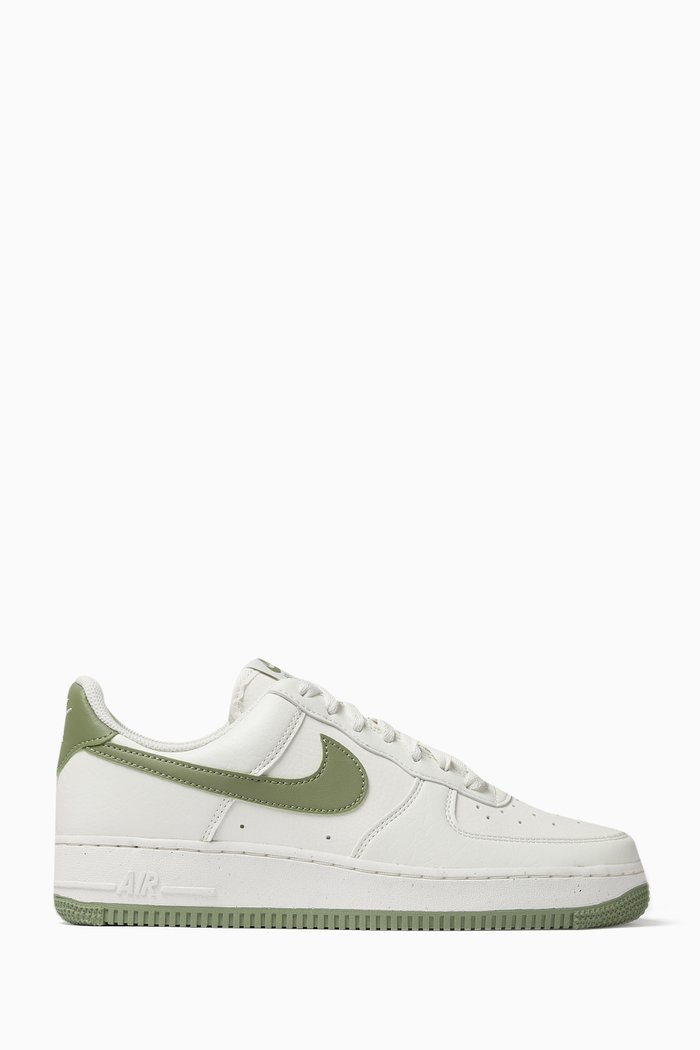 

Air Force 1 '07 Next Nature Sneakers in Leather, Green