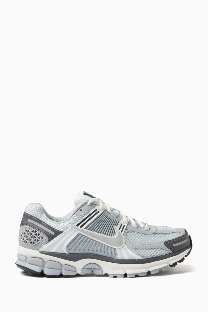 

Zoom Vomero 5 Sneakers in Knit Mesh & Suede Leather, Grey