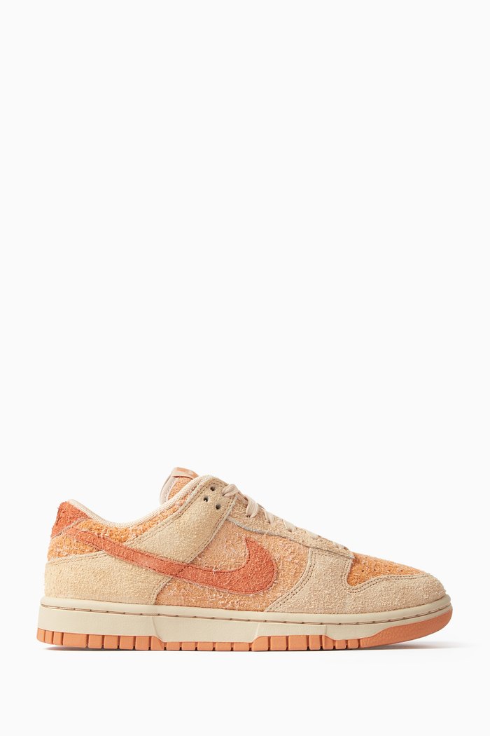 

Dunk Low “Burnt Sunrise” Sneakers in Suede, Brown