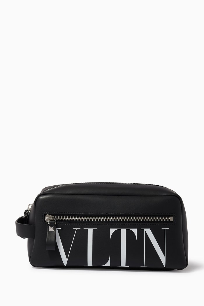

Valentino Garavani Logo Washbag in Calf Leather, Black