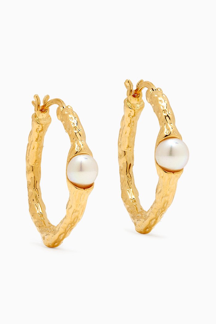 

Textured Pearl Hoop Earrings in Gold-plated Brass, White