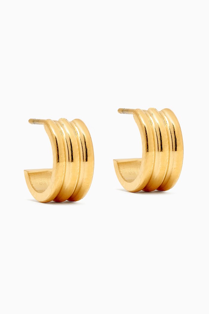 

Grooved Huggie Earrings in Gold-plated Brass