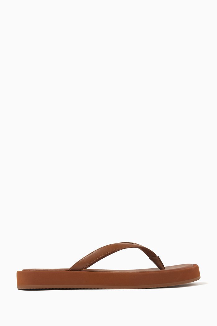 x GI Thong Sandals in Smooth Leather, Brown