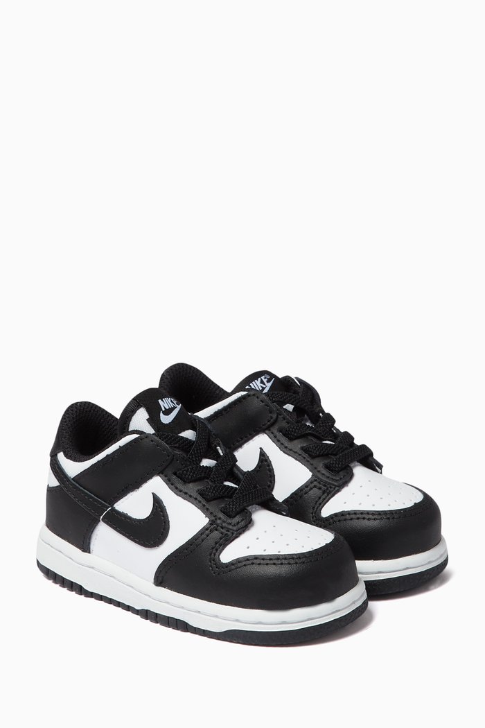 

Dunk Low Sneakers in Leather, White