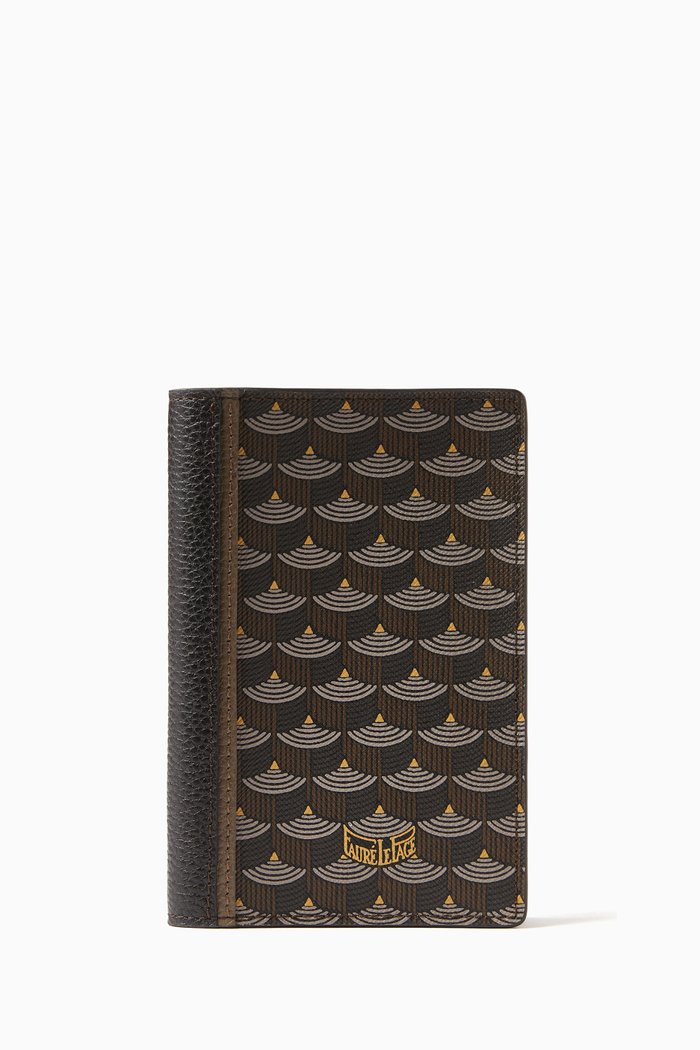 

Etendard Passport Cover in Scale Canvas, Brown
