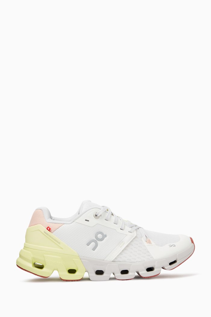 

Cloudflyer 4 Low-top Sneakers in Mesh, White