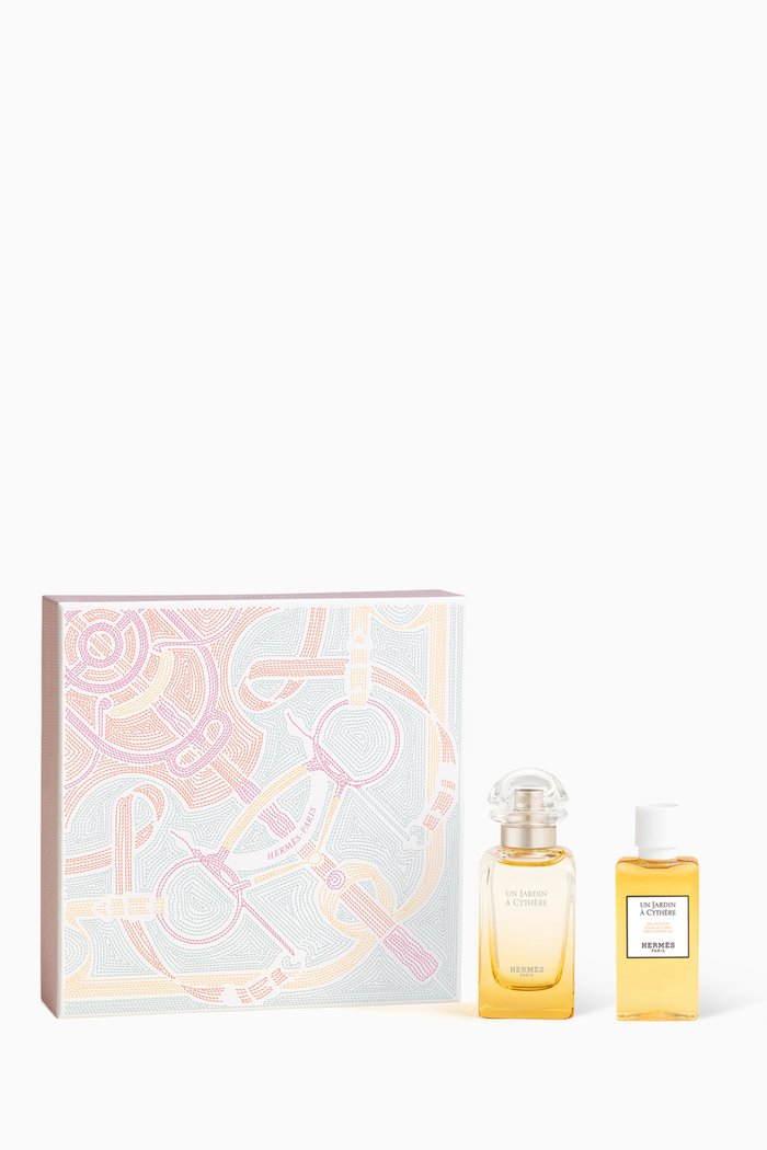 

Un Jardin a Cythere Eau de Toilette Gift Set, Colourless