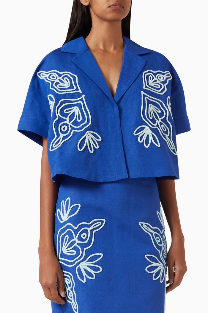 

Rosslyn Boxy Cropped Shirt in Linen-blend, Blue