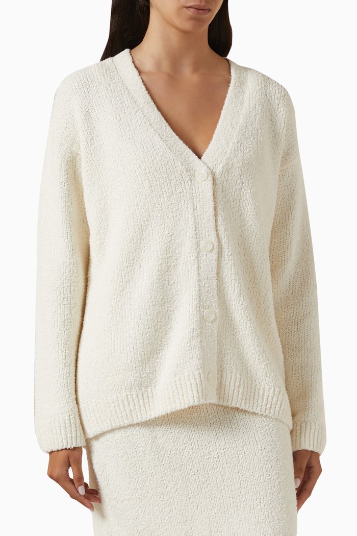 

x GI Bouclé-knit Cardigan in Cashmere-blend, White