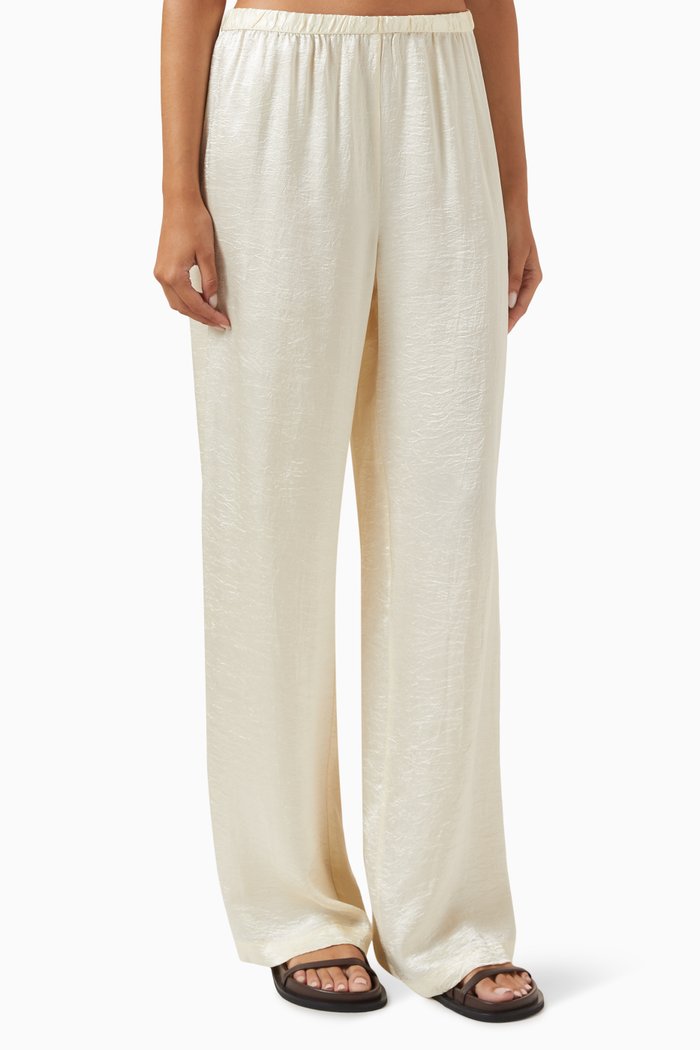 

Textured Pants in Satin, Neutral