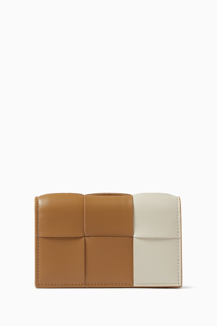 

Cassette Business Card Case in Intrecciato Leather, Brown