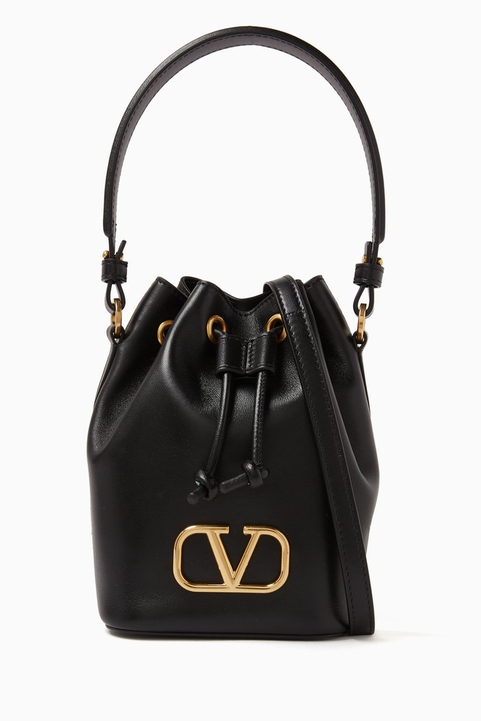

Valentino Garavani VLOGO Bucket Bag in Leather, Black