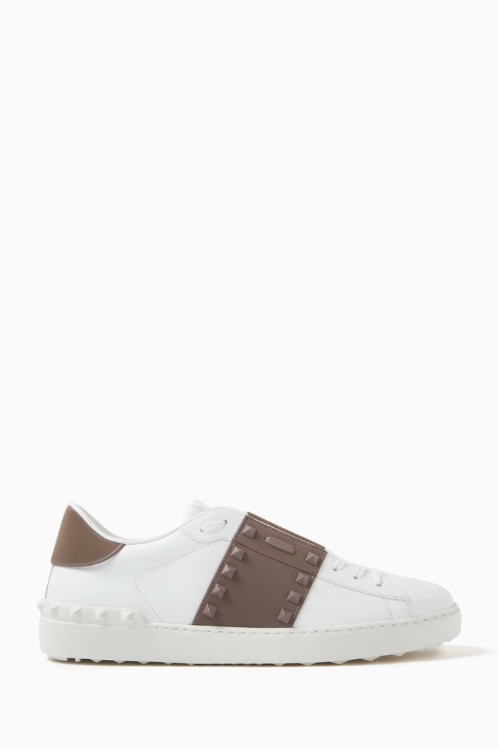 

Valentino Garavani Rockstud Low-top Sneakers in Leather, Brown