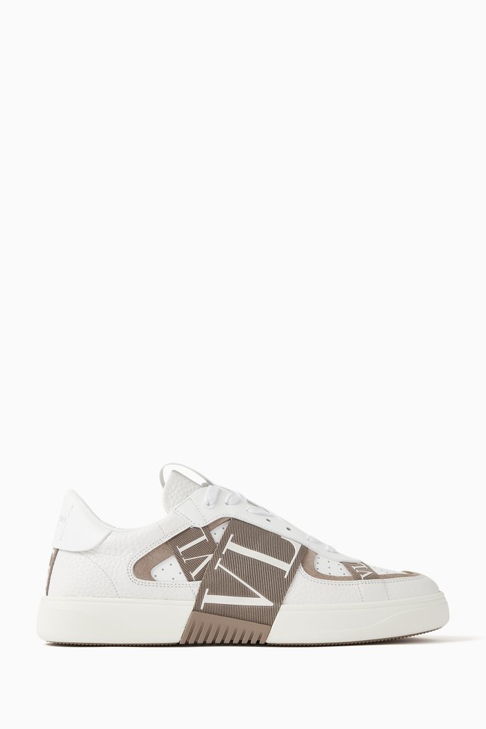

Valentino Garavani Logo Low-top Sneakers in Calf Leather, Brown