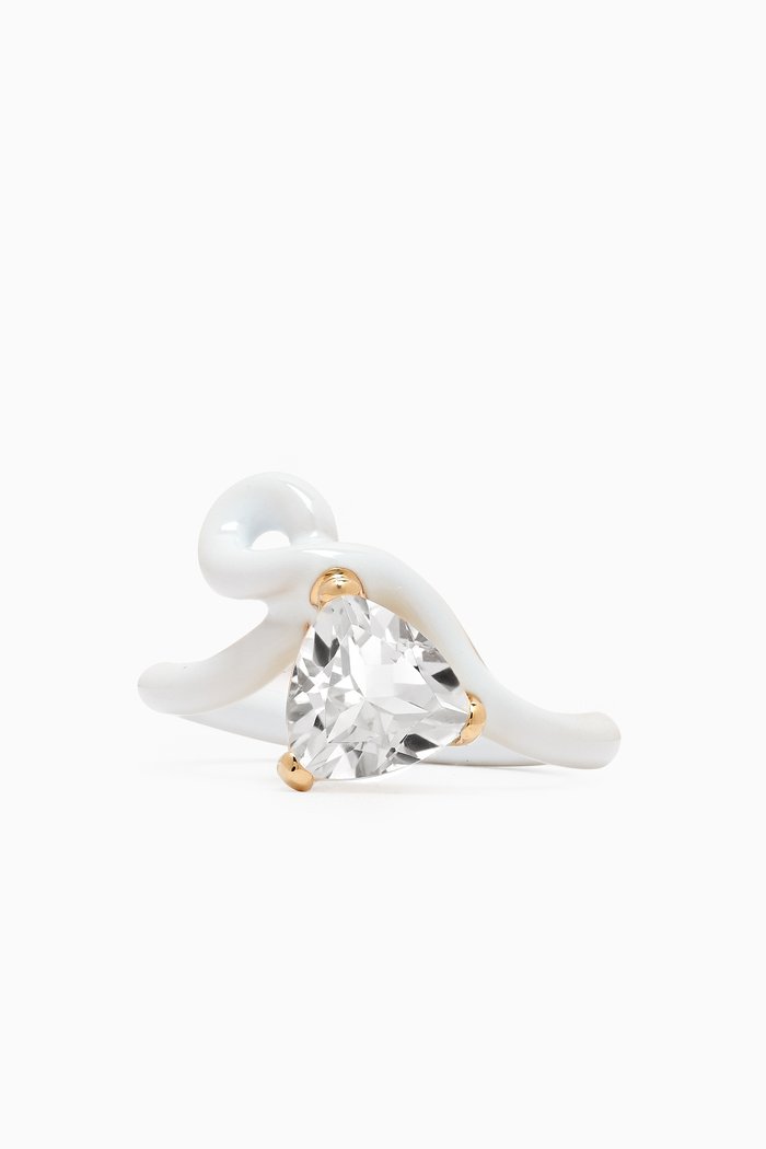 

Trillion Vine Ring in 9kt Gold, White