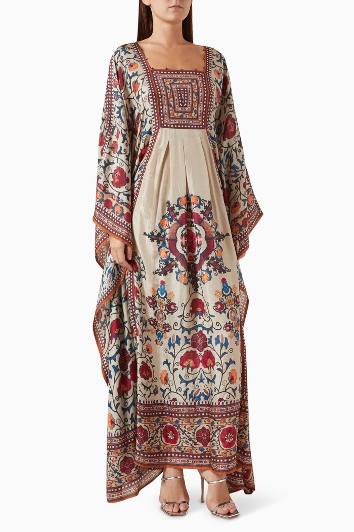 

Yolanda Kaftan in Silk, Neutral