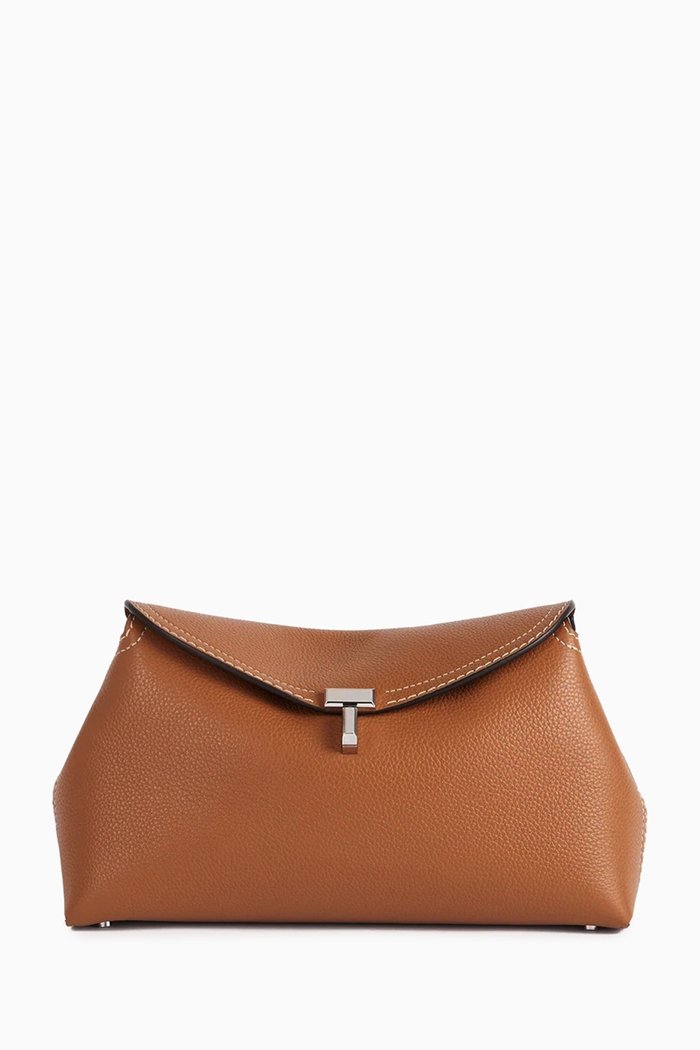 

T-lock Clutch in Grained Leather, Brown