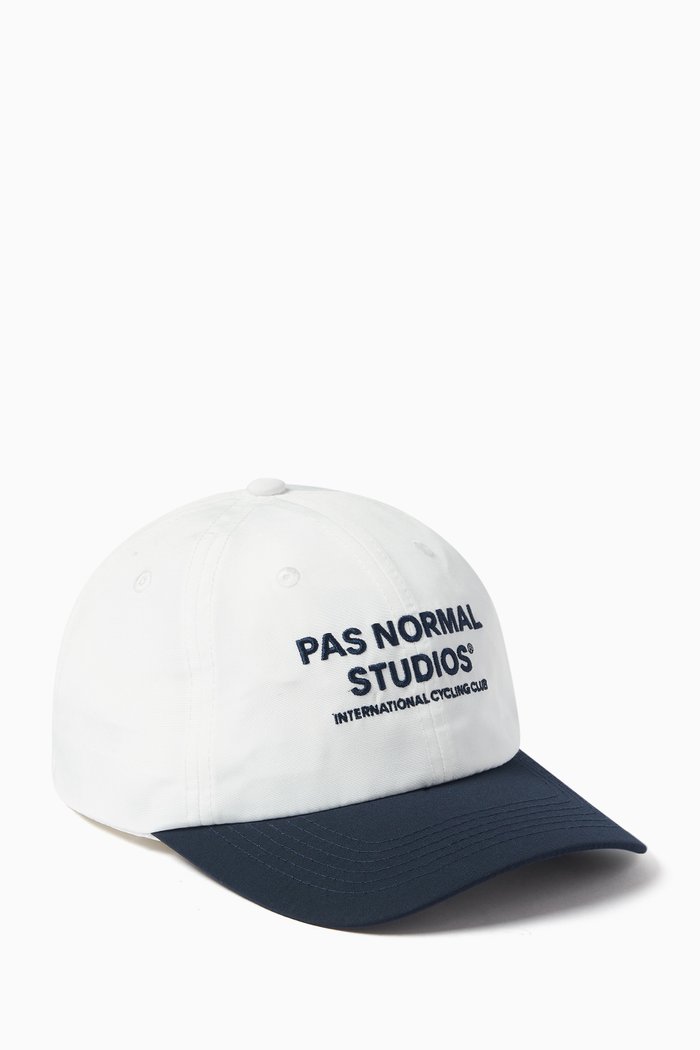 

Off-Race Cap in Cotton, Neutral