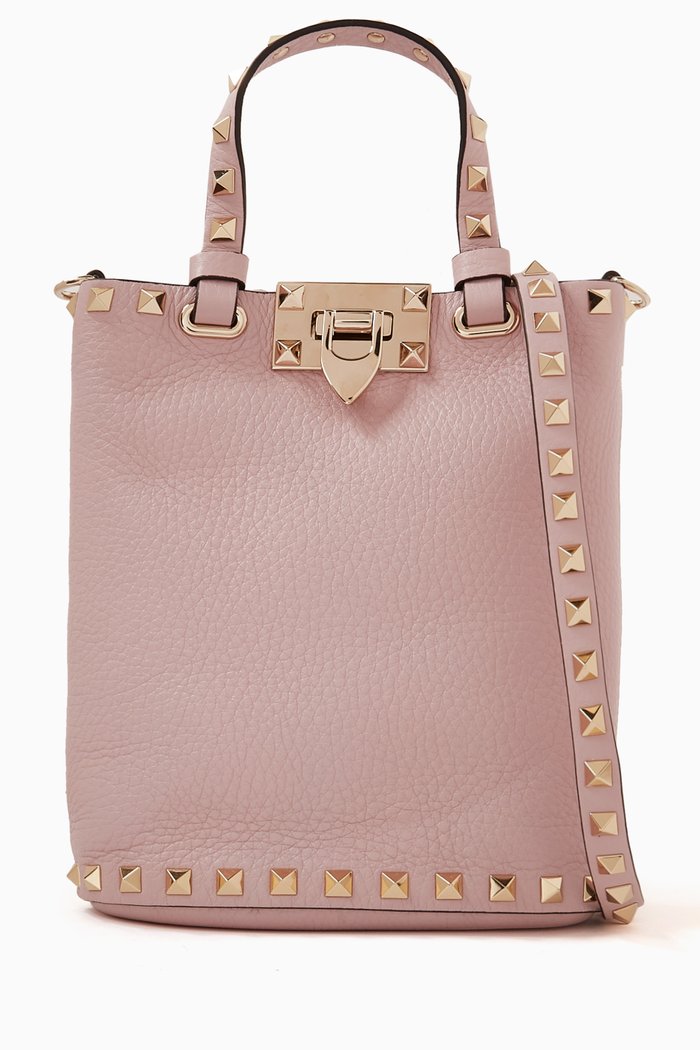 

Rockstud Crossbody Pouch in Grainy Calfskin Leather, Pink